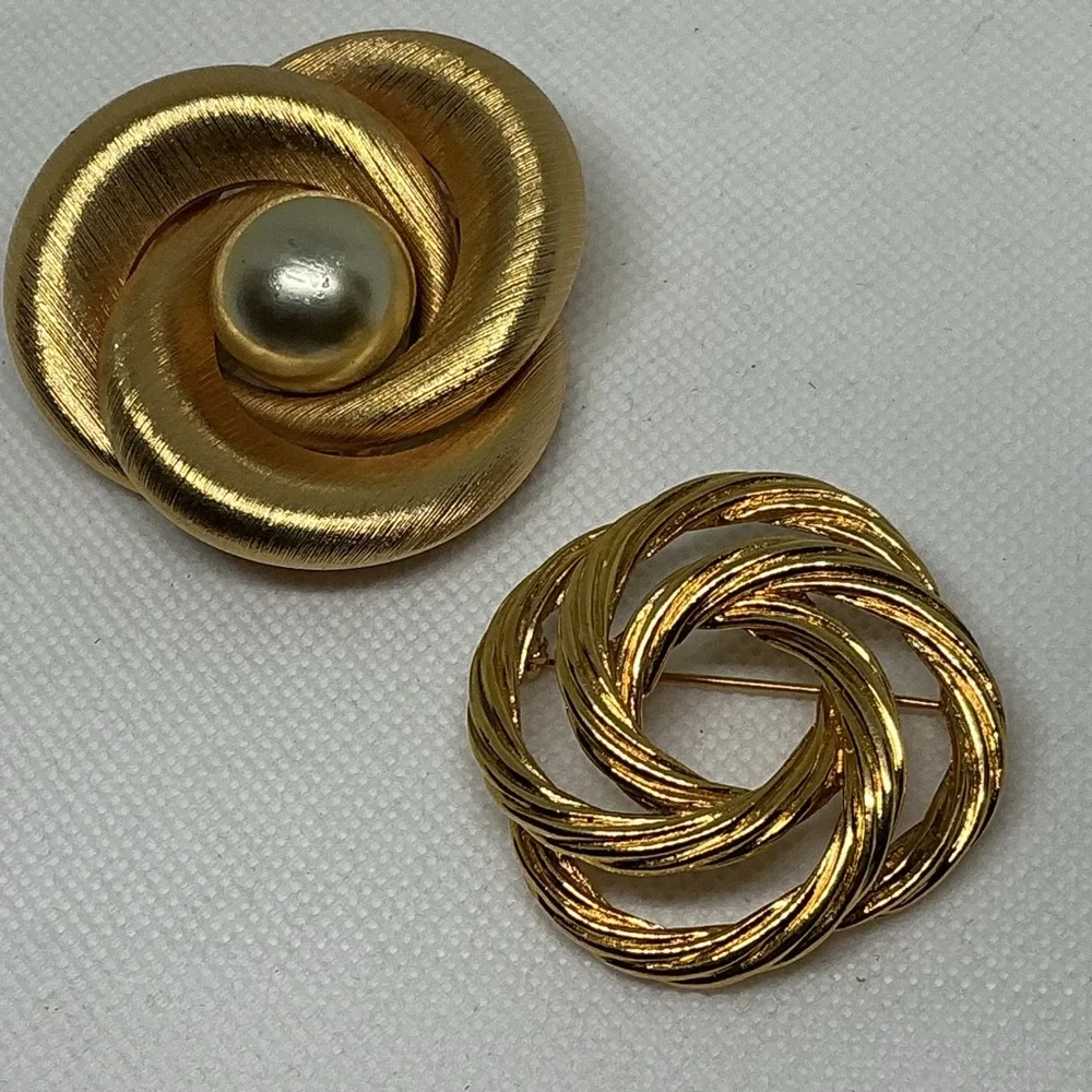 Vintage Gold Tone Brooch Lot Faux Pearl Flower & Textured Knot One Signed Monet